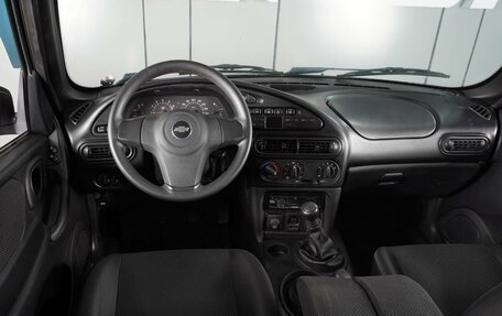 Chevrolet Niva I рестайлинг, 2016 год, 899 000 рублей, 6 фотография