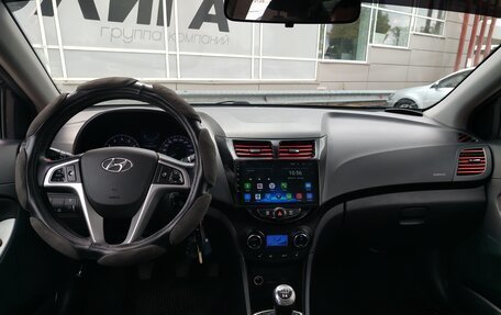 Hyundai Solaris II рестайлинг, 2013 год, 673 000 рублей, 5 фотография