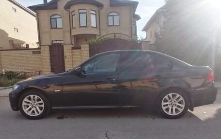 BMW 3 серия, 2010 год, 1 000 000 рублей, 3 фотография