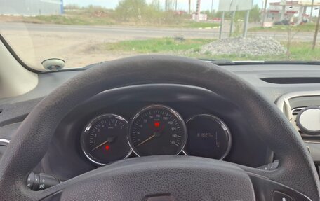 Renault Sandero II рестайлинг, 2014 год, 650 000 рублей, 6 фотография