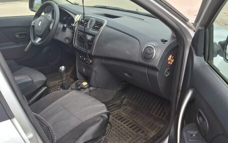 Renault Sandero II рестайлинг, 2014 год, 650 000 рублей, 4 фотография
