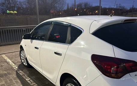 Opel Astra J, 2011 год, 769 000 рублей, 4 фотография