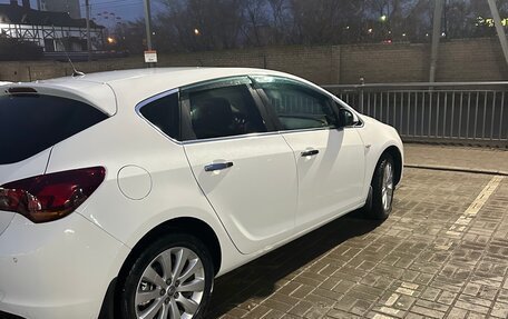 Opel Astra J, 2011 год, 769 000 рублей, 8 фотография