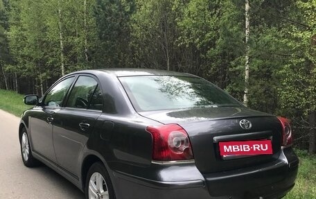 Toyota Avensis III рестайлинг, 2007 год, 765 000 рублей, 3 фотография