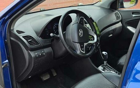 Hyundai Solaris II рестайлинг, 2012 год, 999 999 рублей, 5 фотография