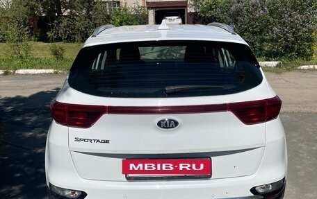 KIA Sportage IV рестайлинг, 2021 год, 2 600 000 рублей, 4 фотография