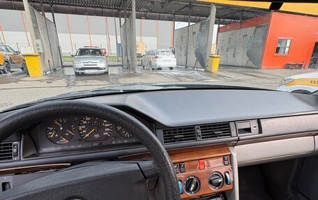 Mercedes-Benz E-Класс, 1992 год, 345 000 рублей, 13 фотография