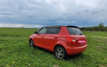 Skoda Fabia II, 2013 год, 820 000 рублей, 2 фотография