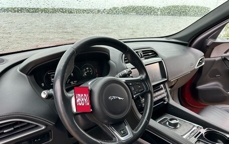 Jaguar F-Pace, 2016 год, 3 000 000 рублей, 12 фотография