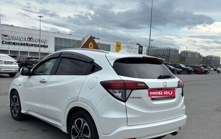 Honda Vezel, 2017 год, 1 950 000 рублей, 10 фотография