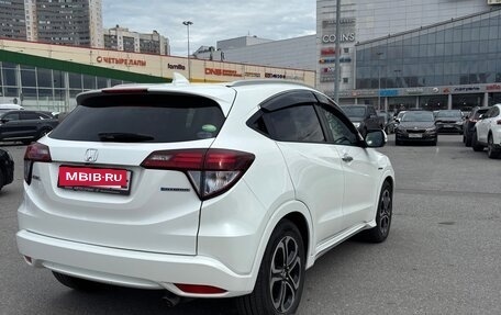 Honda Vezel, 2017 год, 1 950 000 рублей, 11 фотография