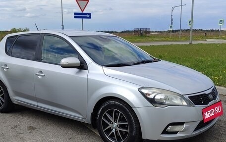 KIA cee'd I рестайлинг, 2010 год, 570 000 рублей, 15 фотография