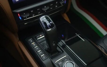 Maserati Quattroporte VI, 2022 год, 9 828 598 рублей, 16 фотография