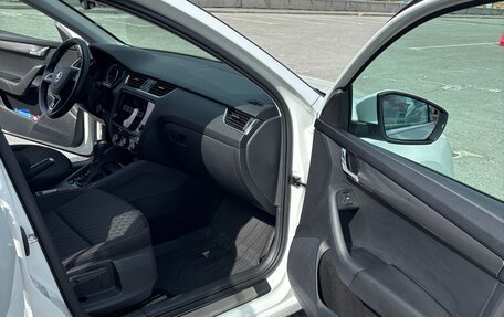 Skoda Octavia, 2018 год, 2 050 000 рублей, 15 фотография