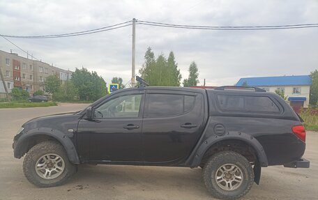 Mitsubishi L200 IV рестайлинг, 2011 год, 1 270 000 рублей, 8 фотография