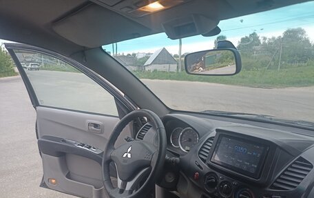 Mitsubishi L200 IV рестайлинг, 2011 год, 1 270 000 рублей, 18 фотография