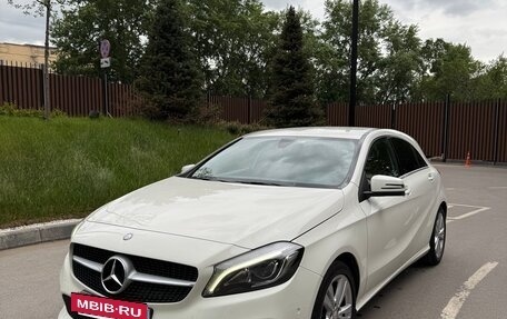 Mercedes-Benz A-Класс, 2016 год, 1 640 000 рублей, 13 фотография