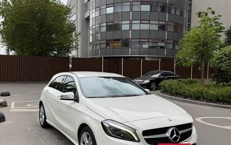Mercedes-Benz A-Класс, 2016 год, 1 640 000 рублей, 12 фотография