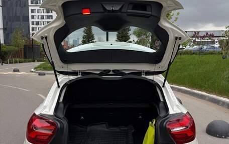 Mercedes-Benz A-Класс, 2016 год, 1 640 000 рублей, 29 фотография