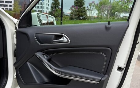 Mercedes-Benz A-Класс, 2016 год, 1 640 000 рублей, 28 фотография
