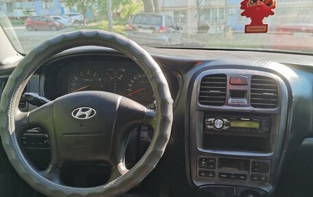 Hyundai Sonata IV рестайлинг, 2005 год, 310 000 рублей, 9 фотография