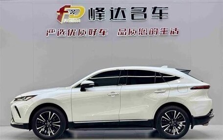 Toyota Venza, 2022 год, 2 998 000 рублей, 2 фотография
