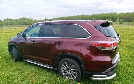 Toyota Highlander III, 2014 год, 2 950 000 рублей, 9 фотография