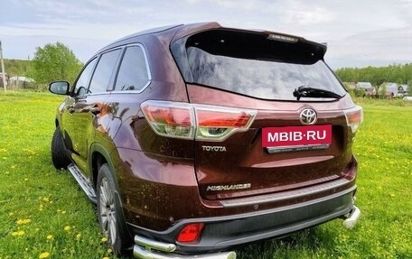 Toyota Highlander III, 2014 год, 2 950 000 рублей, 3 фотография