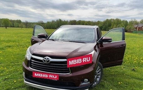 Toyota Highlander III, 2014 год, 2 950 000 рублей, 6 фотография