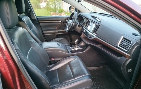 Toyota Highlander III, 2014 год, 2 950 000 рублей, 17 фотография