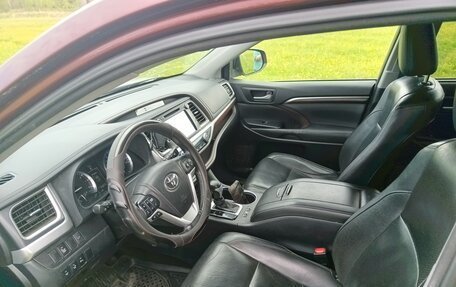 Toyota Highlander III, 2014 год, 2 950 000 рублей, 14 фотография