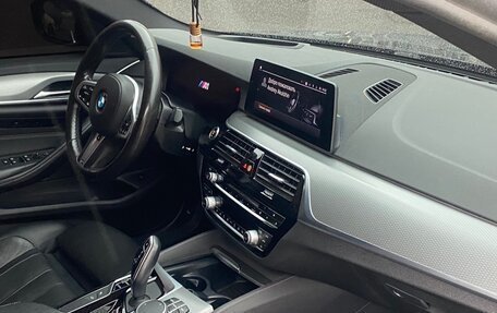 BMW 5 серия, 2019 год, 3 900 000 рублей, 11 фотография