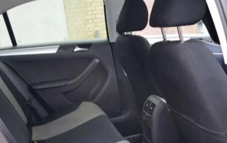 Volkswagen Jetta VI, 2013 год, 1 400 000 рублей, 4 фотография