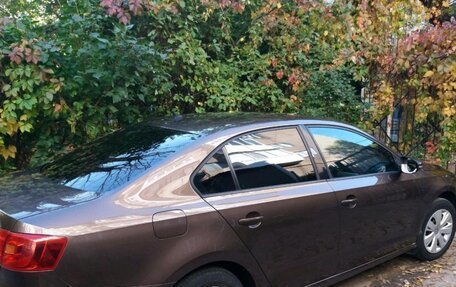 Volkswagen Jetta VI, 2013 год, 1 400 000 рублей, 2 фотография
