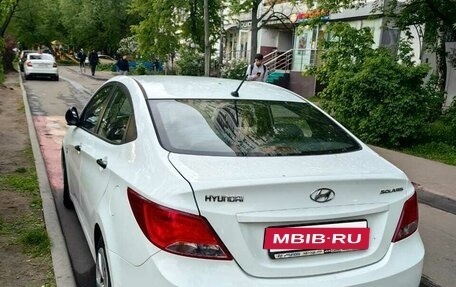 Hyundai Solaris II рестайлинг, 2015 год, 770 000 рублей, 2 фотография