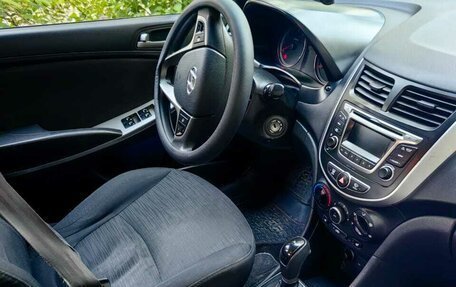 Hyundai Solaris II рестайлинг, 2015 год, 770 000 рублей, 4 фотография