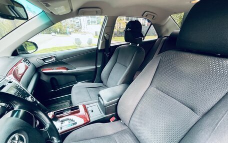 Toyota Camry, 2012 год, 1 490 000 рублей, 10 фотография