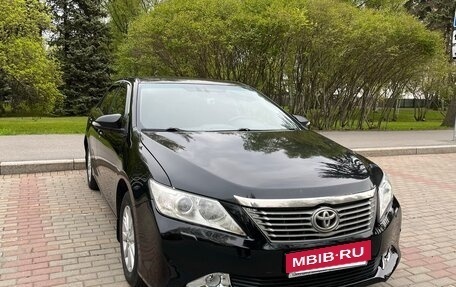 Toyota Camry, 2012 год, 1 490 000 рублей, 2 фотография