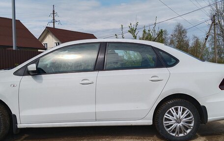 Volkswagen Polo VI (EU Market), 2015 год, 800 000 рублей, 4 фотография
