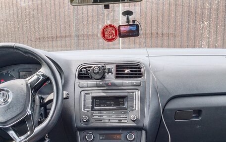 Volkswagen Polo VI (EU Market), 2015 год, 800 000 рублей, 7 фотография