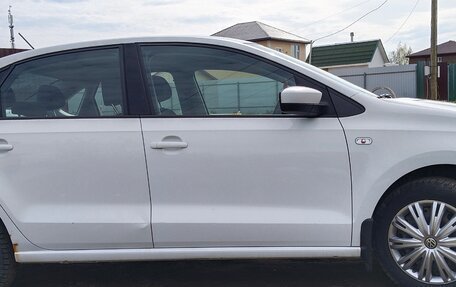 Volkswagen Polo VI (EU Market), 2015 год, 800 000 рублей, 5 фотография