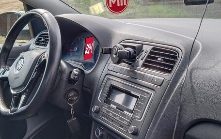 Volkswagen Polo VI (EU Market), 2015 год, 800 000 рублей, 12 фотография