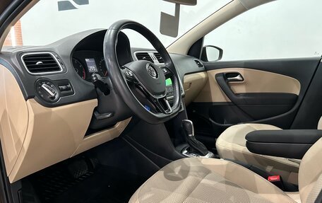 Volkswagen Polo VI (EU Market), 2015 год, 1 099 000 рублей, 15 фотография