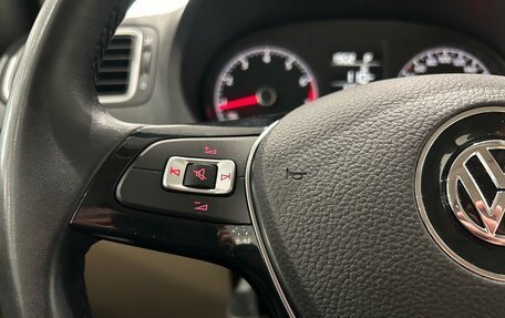 Volkswagen Polo VI (EU Market), 2015 год, 1 099 000 рублей, 21 фотография