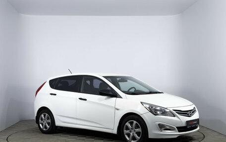 Hyundai Solaris II рестайлинг, 2015 год, 870 000 рублей, 3 фотография