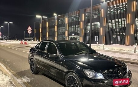 Mercedes-Benz C-Класс, 2011 год, 1 450 000 рублей, 2 фотография