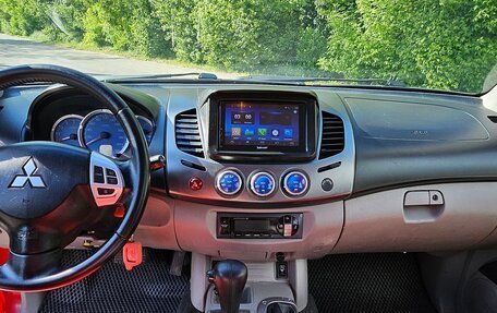 Mitsubishi L200 IV рестайлинг, 2007 год, 1 350 000 рублей, 11 фотография
