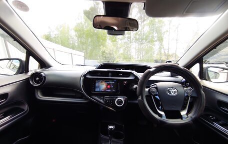 Toyota Aqua I, 2018 год, 1 285 000 рублей, 10 фотография