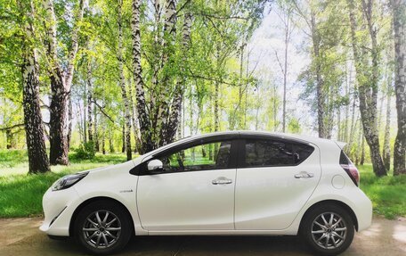 Toyota Aqua I, 2018 год, 1 285 000 рублей, 4 фотография