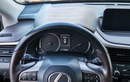 Lexus RX IV рестайлинг, 2018 год, 4 500 000 рублей, 10 фотография